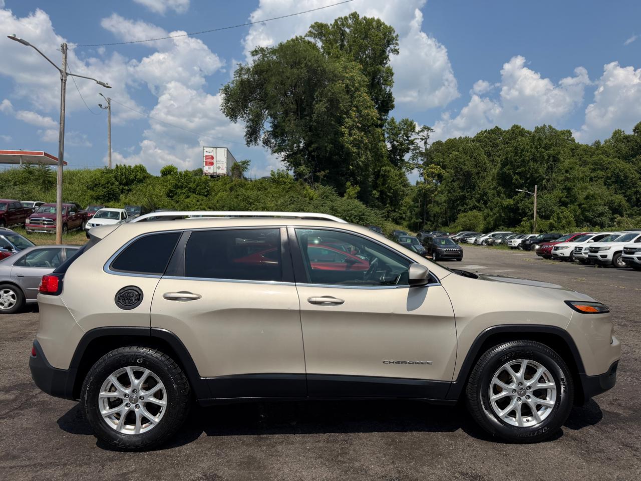 Jeep Cherokee  2015