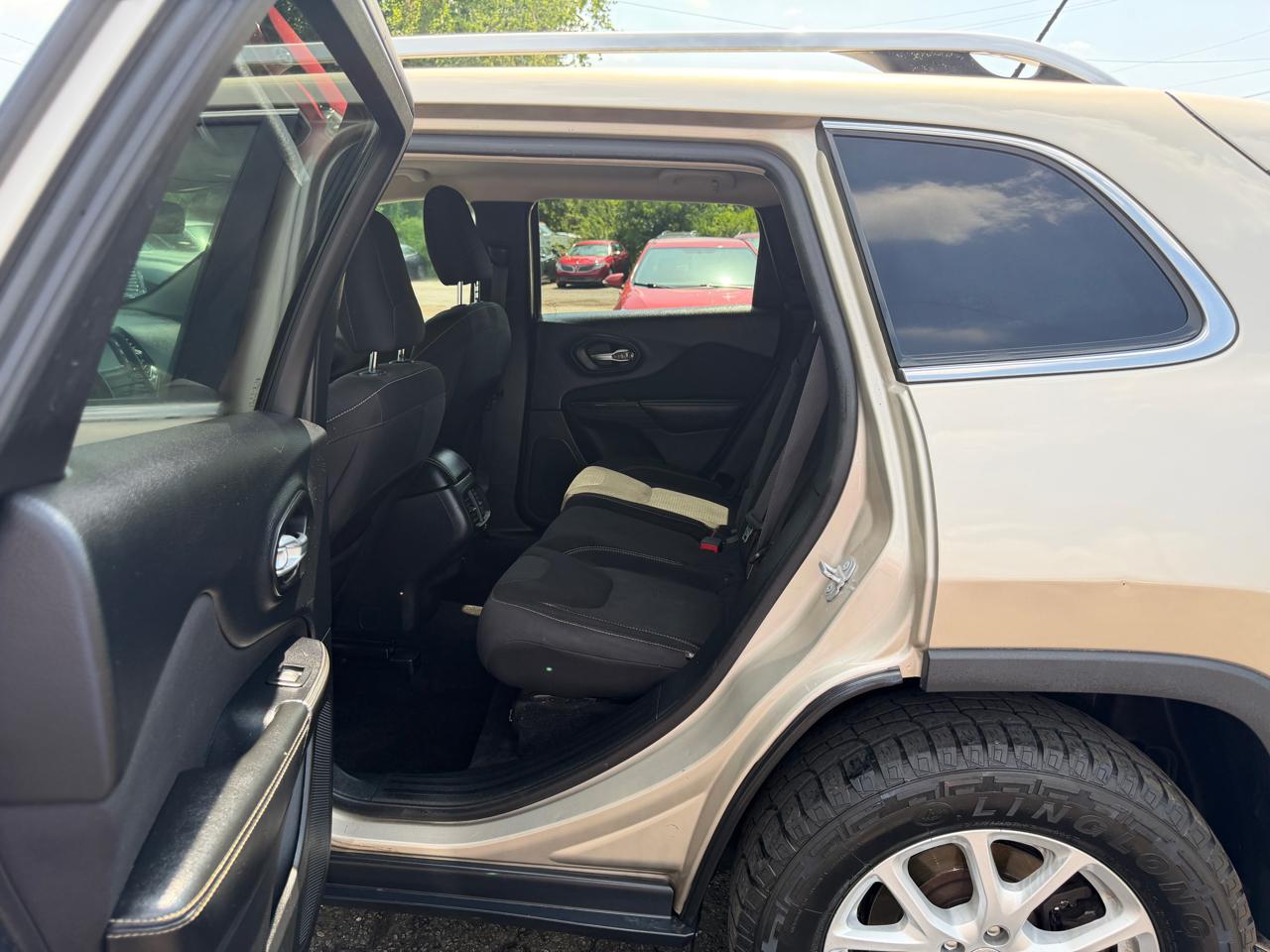 Jeep Cherokee  2015
