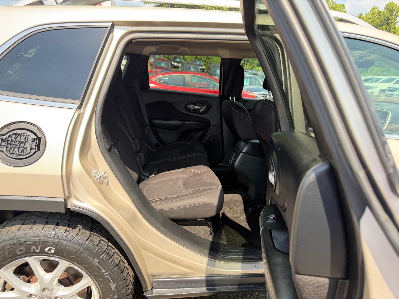 Jeep Cherokee  2015