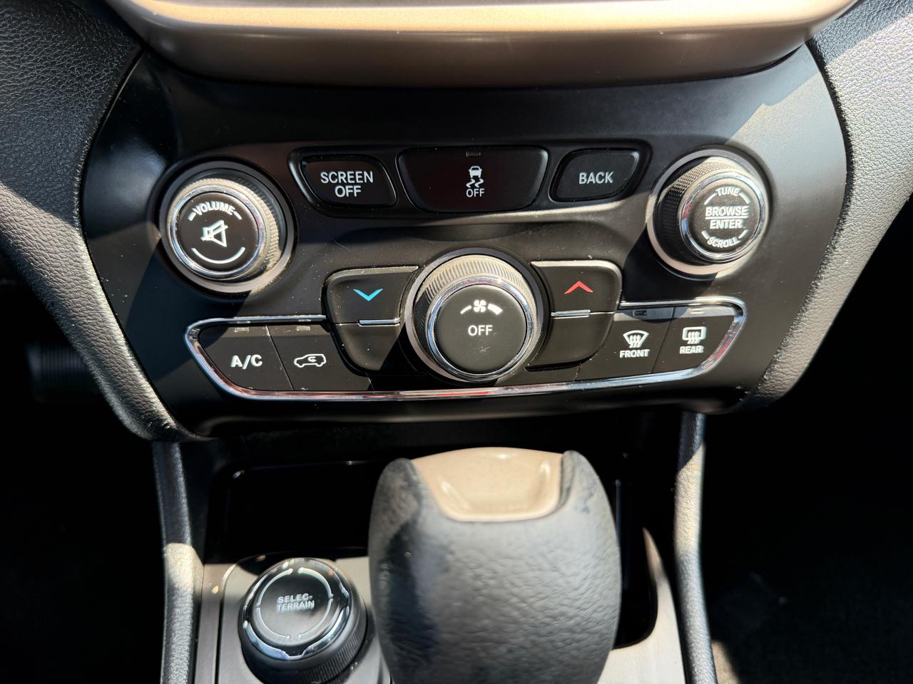 Jeep Cherokee  2015