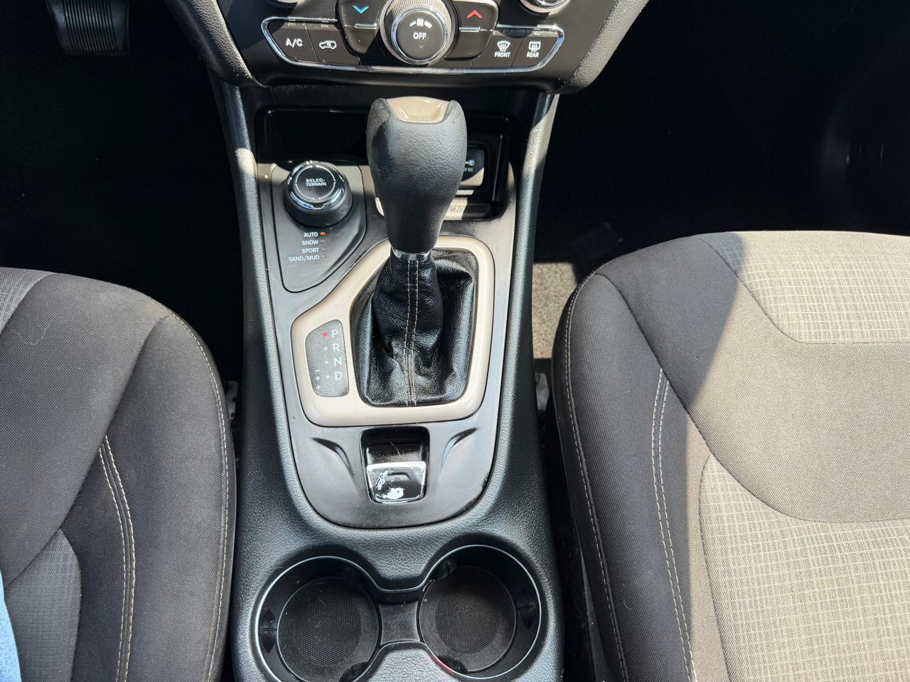 Jeep Cherokee  2015