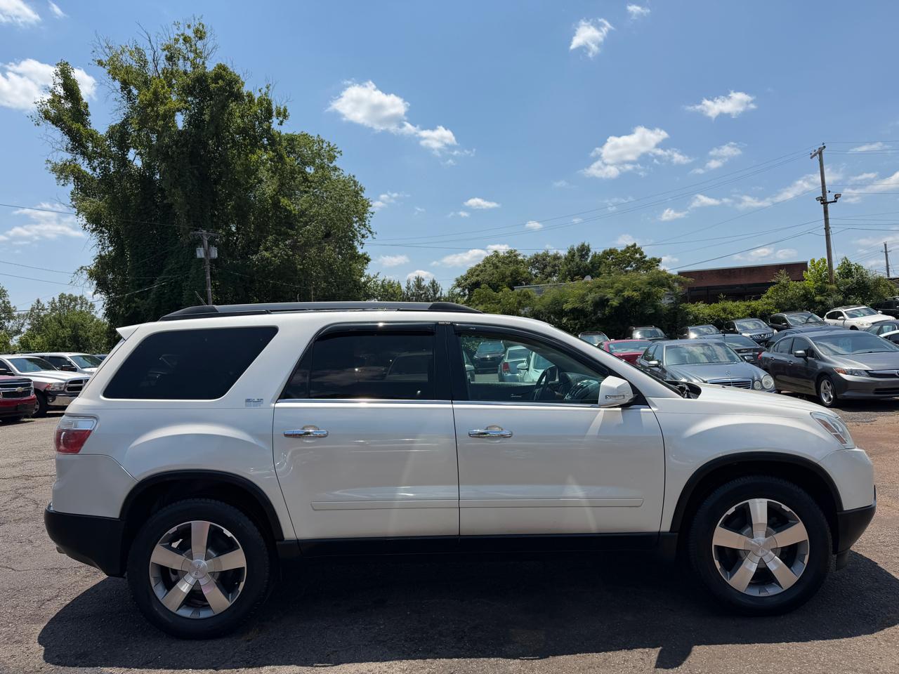 GMC Acadia  2011