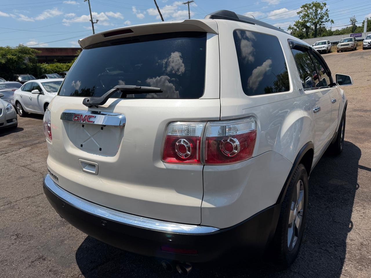 GMC Acadia  2011