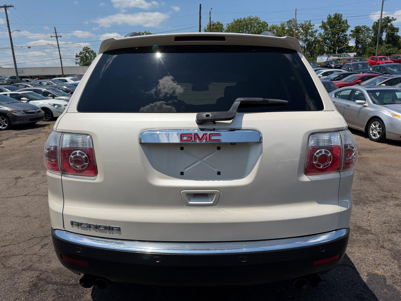 GMC Acadia  2011
