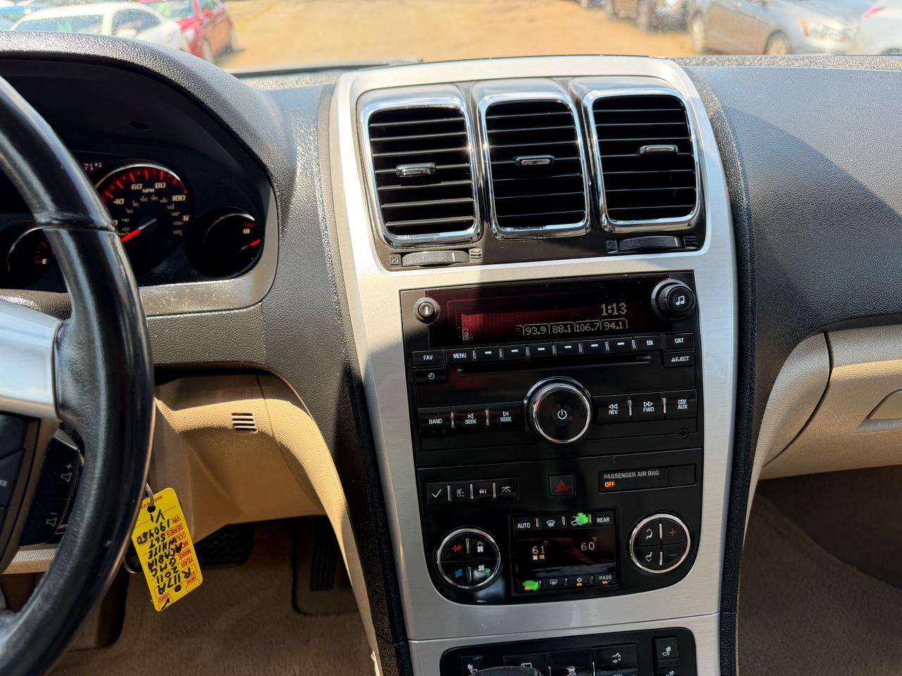 GMC Acadia  2011
