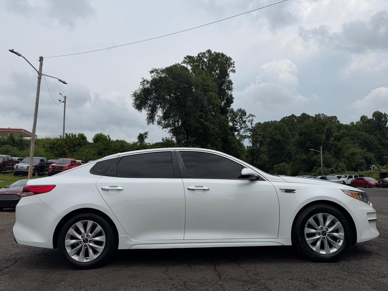Kia Optima LX 2017