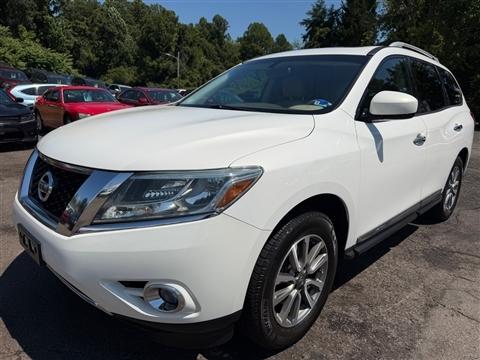 2013 Nissan Pathfinder LE 2WD