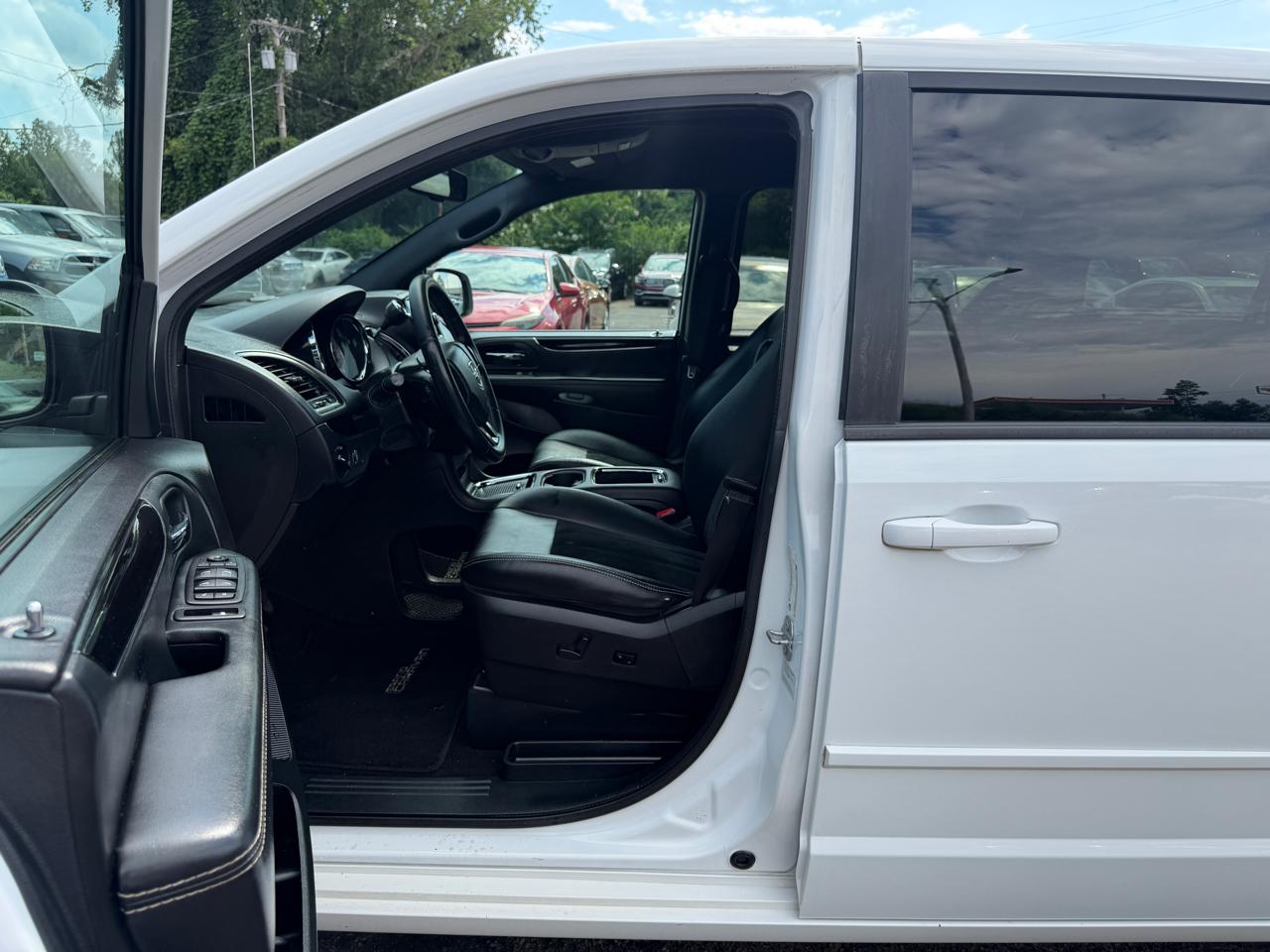 Dodge Grand Caravan SXT 2016