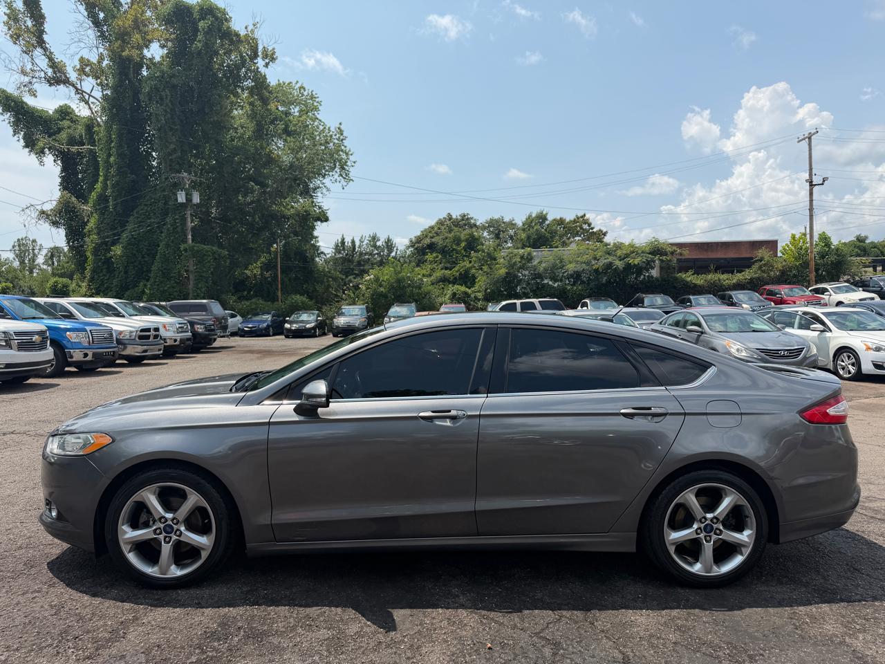 Ford Fusion SE 2014