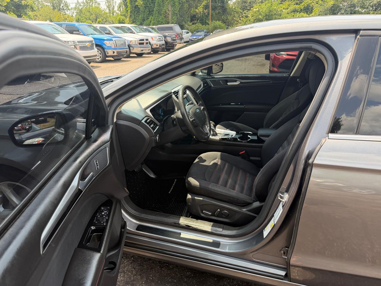 Ford Fusion SE 2014
