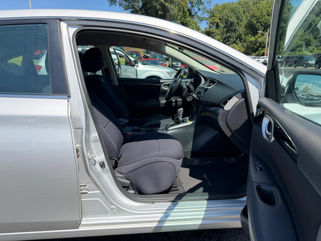 Nissan Sentra  2019