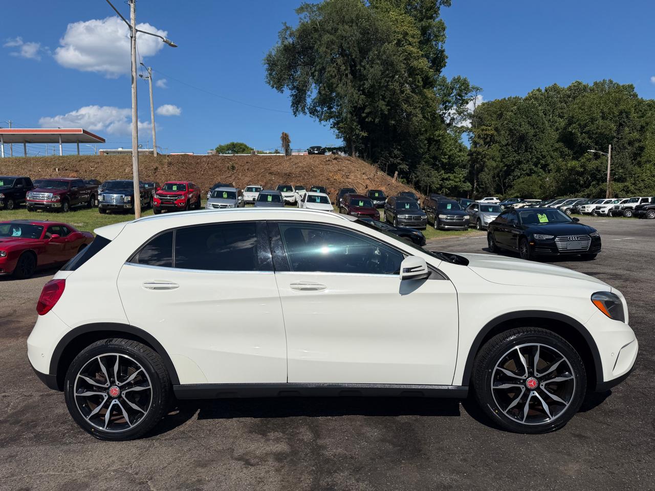 Mercedes-Benz GLA-Class GLA250 2015