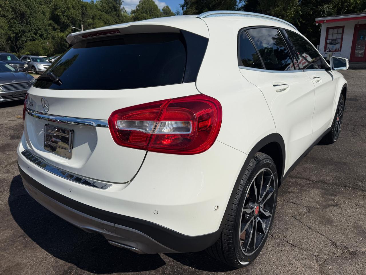 Mercedes-Benz GLA-Class GLA250 2015