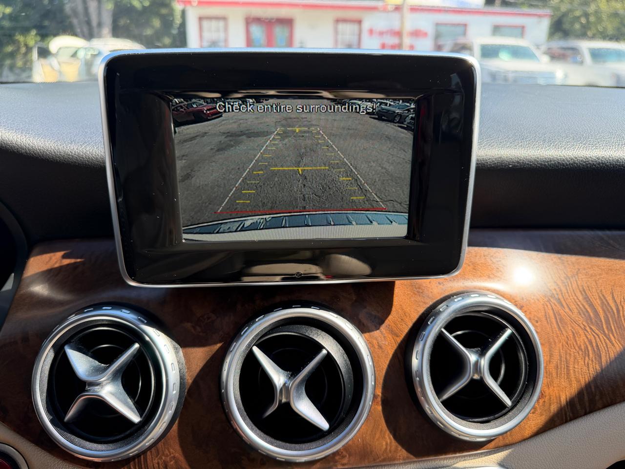 Mercedes-Benz GLA-Class GLA250 2015