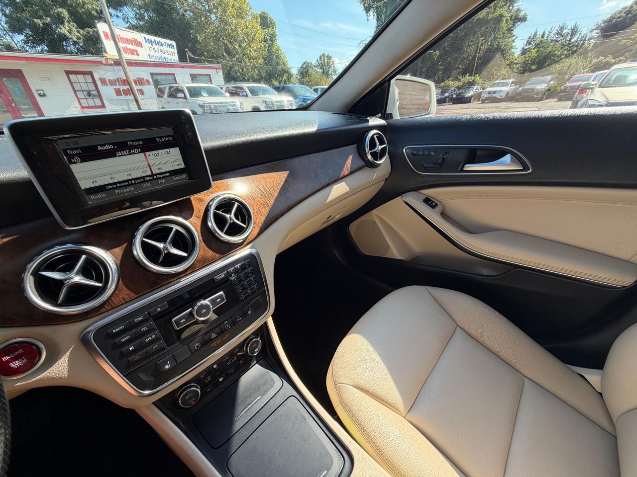 Mercedes-Benz GLA-Class GLA250 2015