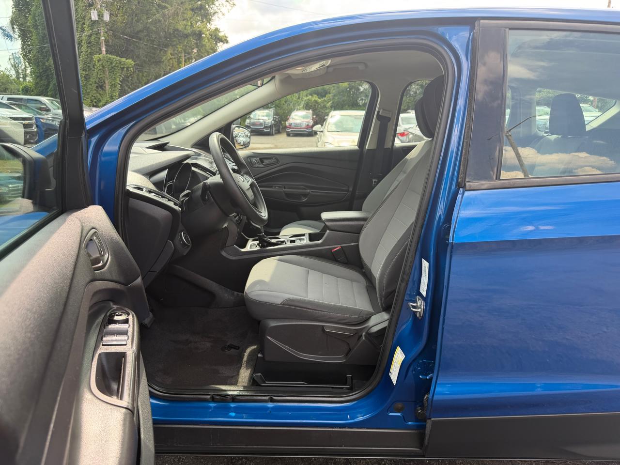 Ford Escape S FWD 2019