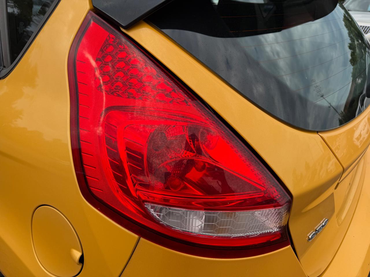 Ford Fiesta SES Hatchback 2011