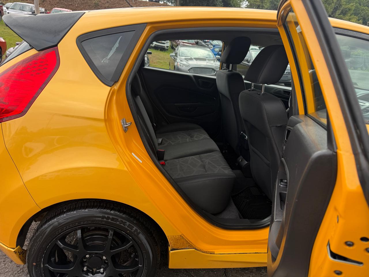 Ford Fiesta SES Hatchback 2011