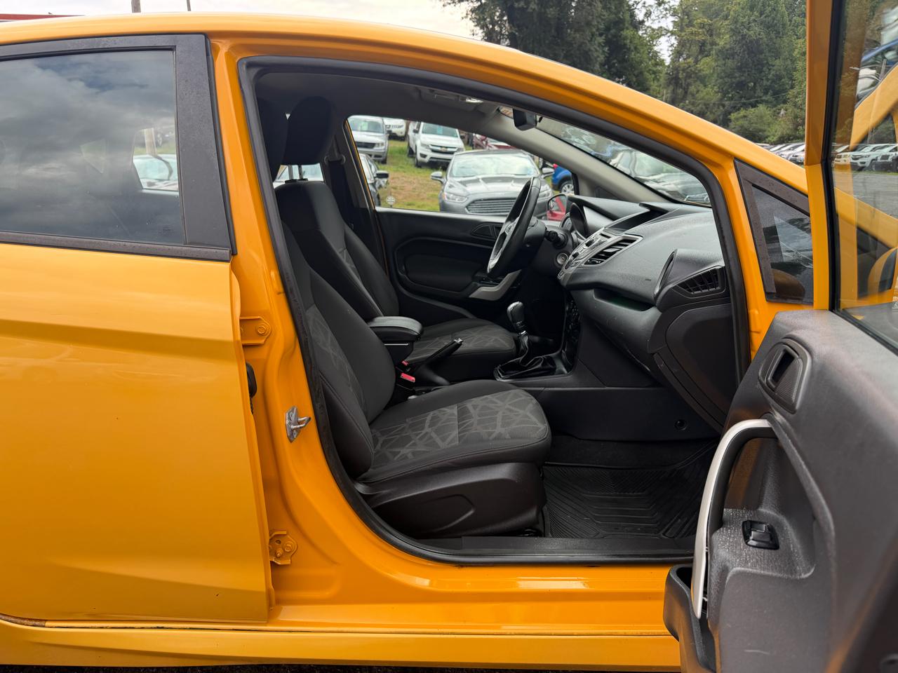 Ford Fiesta SES Hatchback 2011