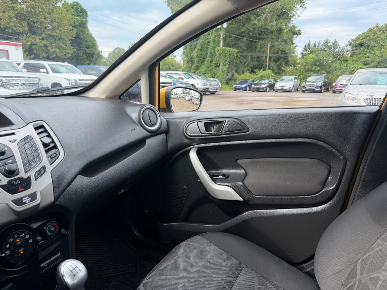 Ford Fiesta SES Hatchback 2011