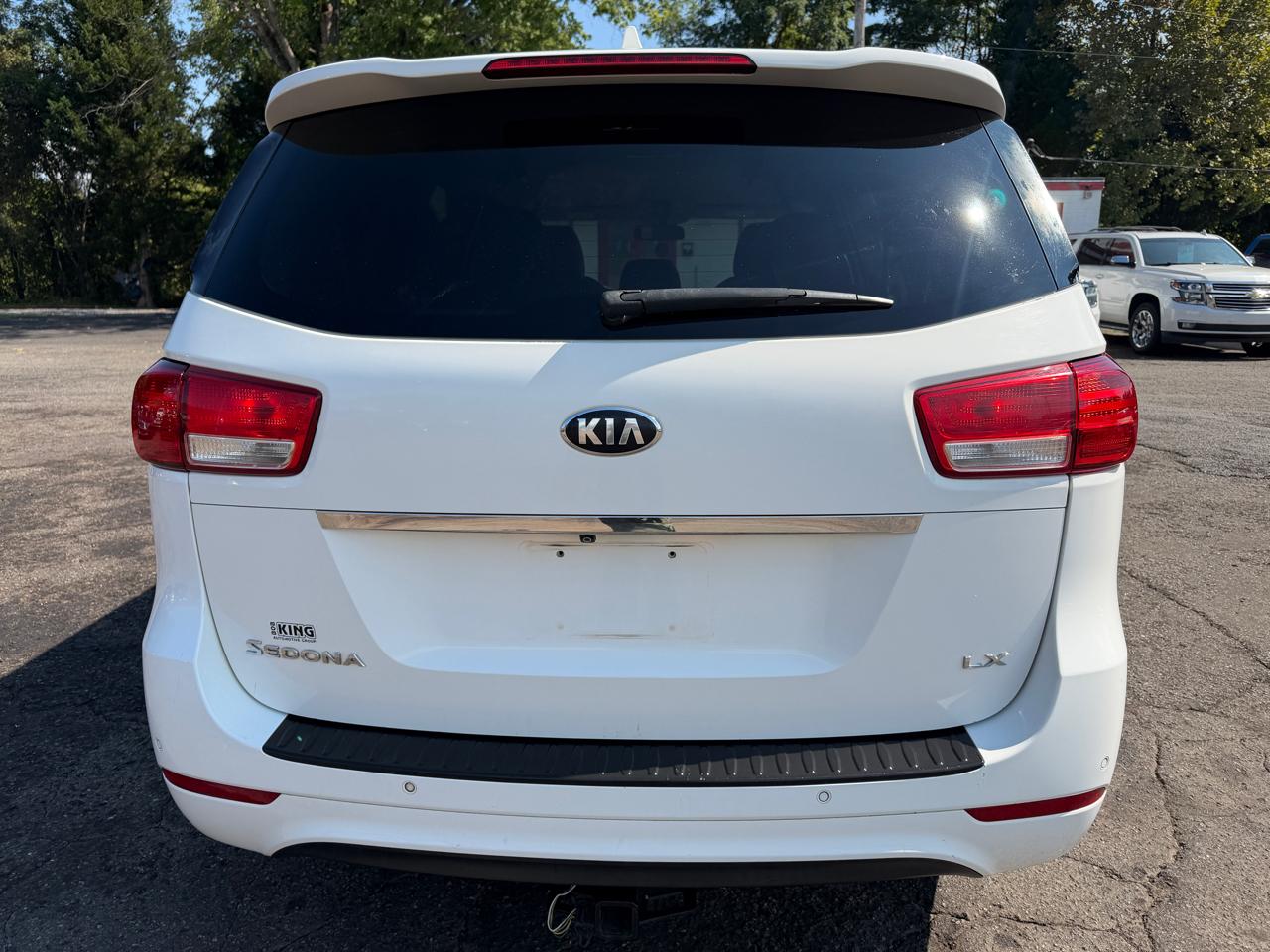 Kia Sedona LX 2016
