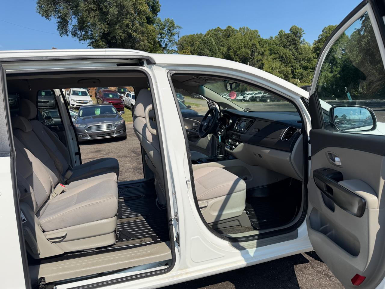 Kia Sedona LX 2016
