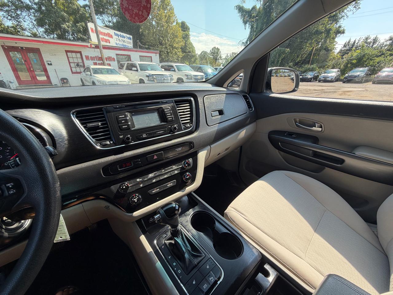 Kia Sedona LX 2016