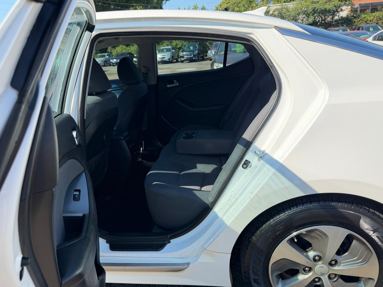 Kia Optima Hybrid LX 2015