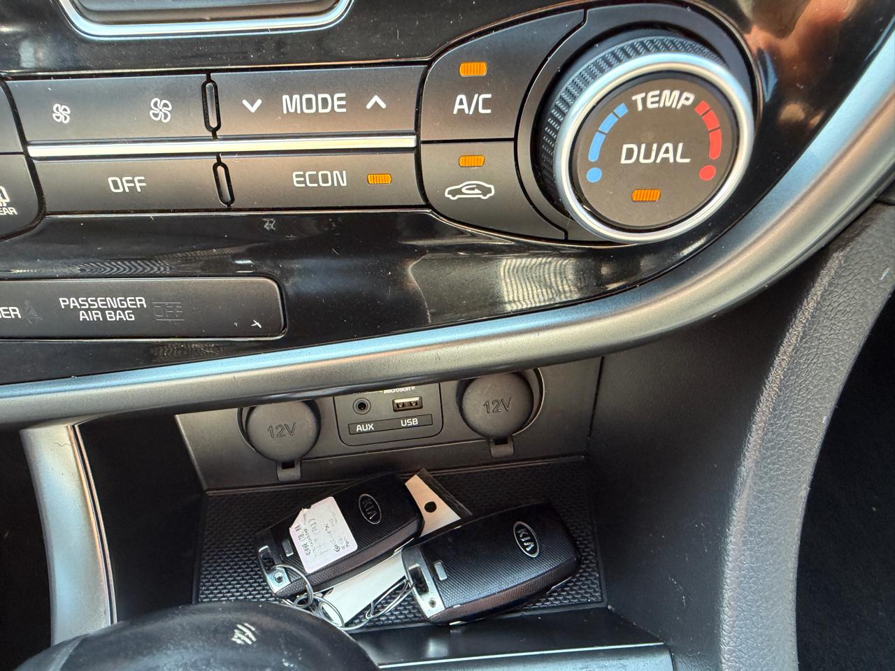Kia Optima Hybrid LX 2015