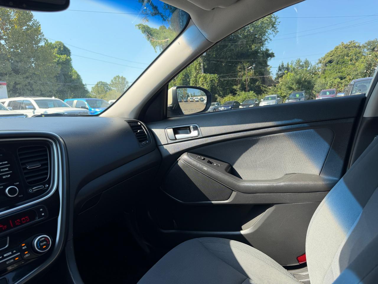 Kia Optima Hybrid LX 2015