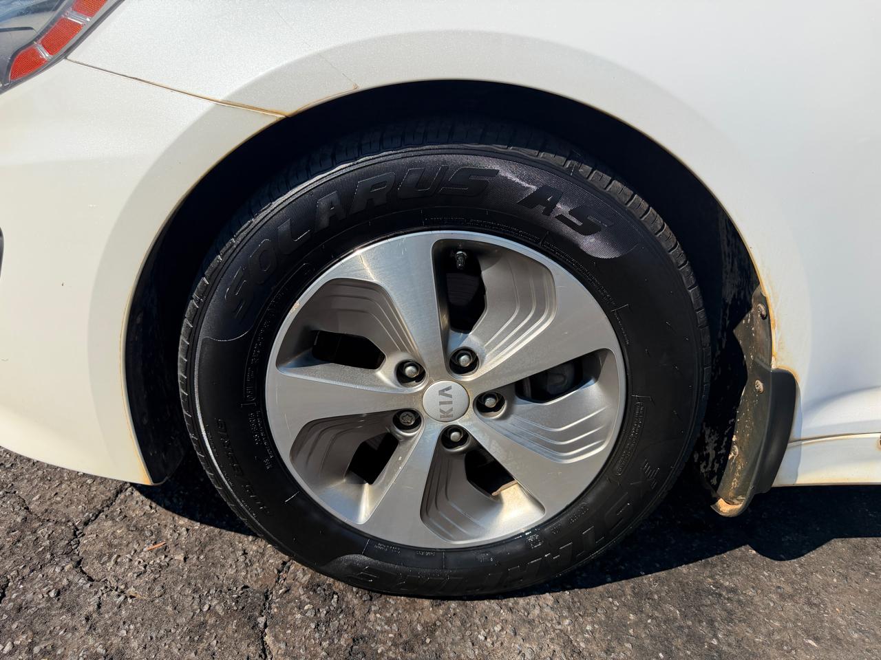 Kia Optima Hybrid LX 2015