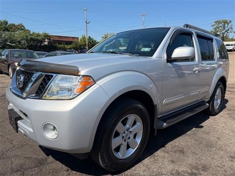2011 Nissan Pathfinder LE 4WD