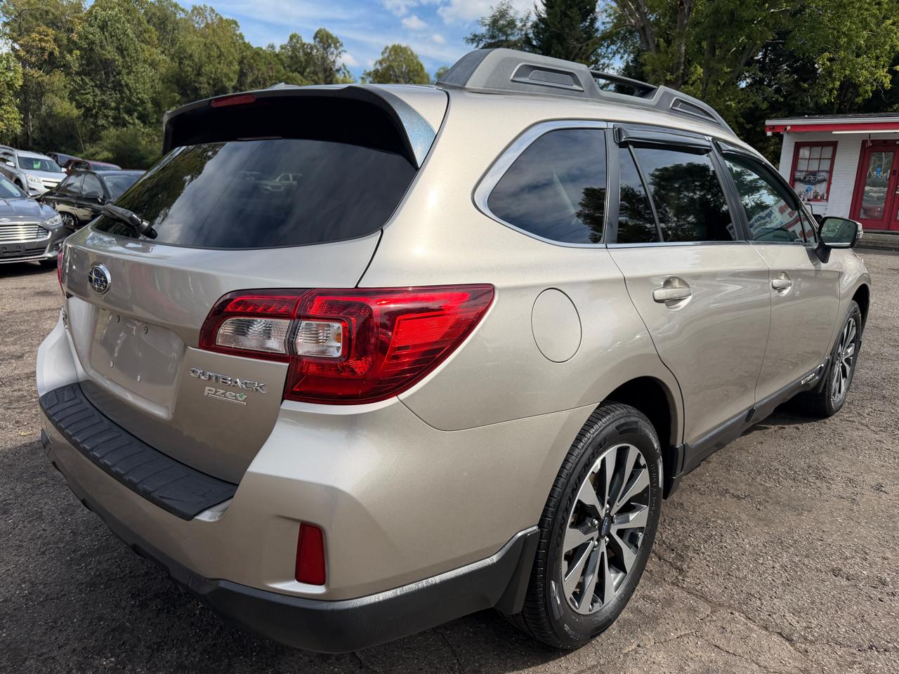 Subaru Outback  2015
