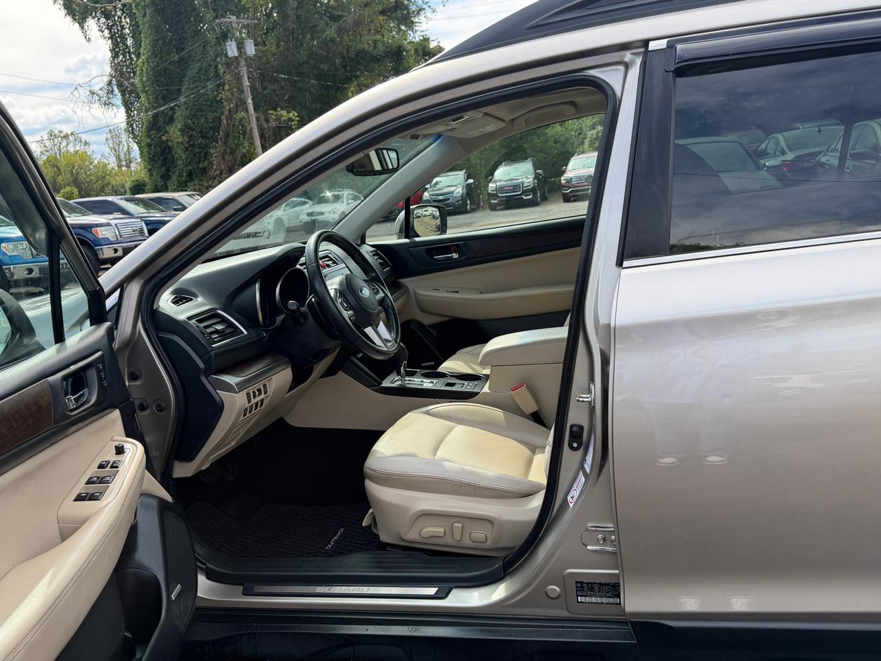 Subaru Outback  2015