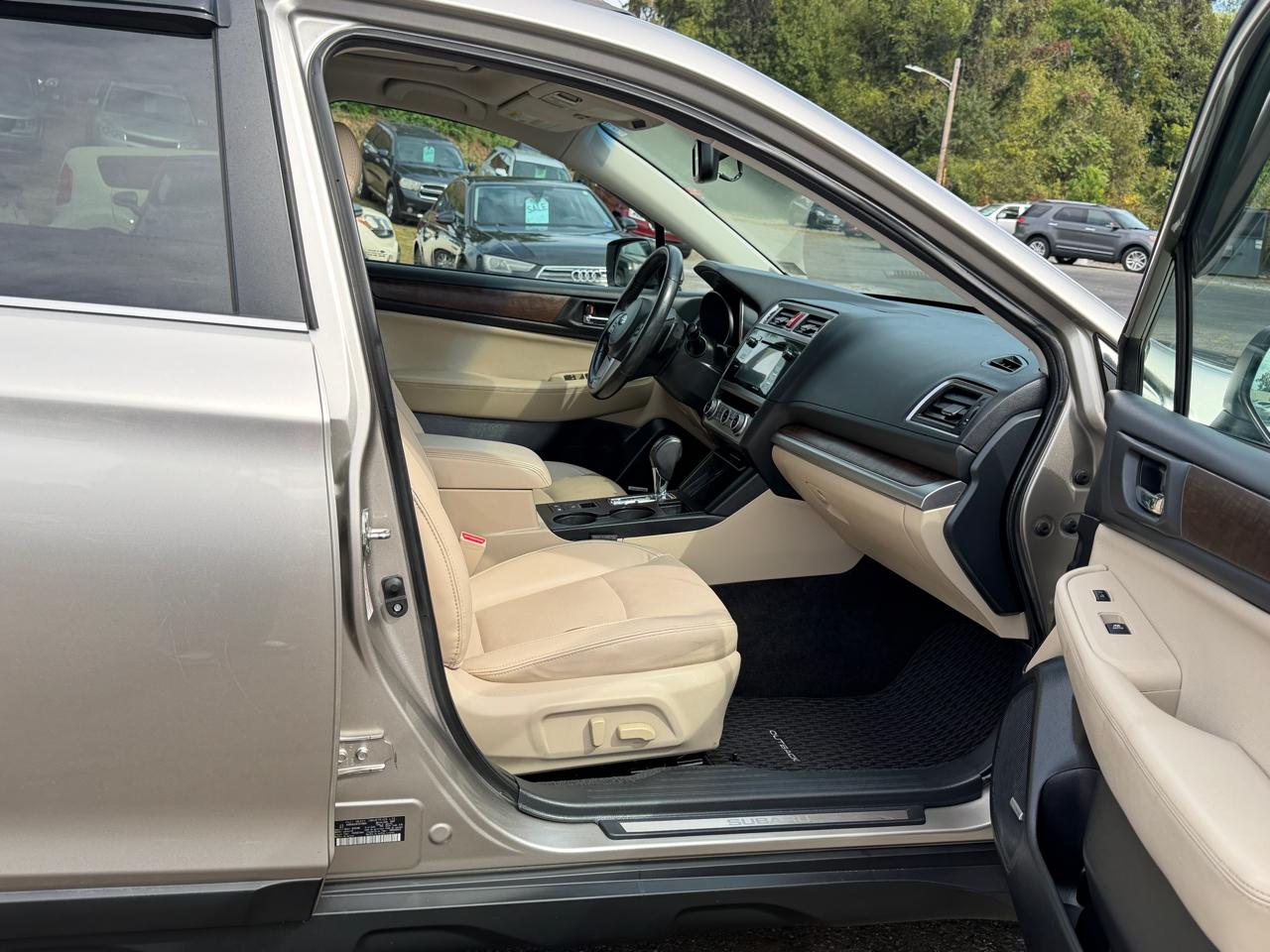 Subaru Outback  2015