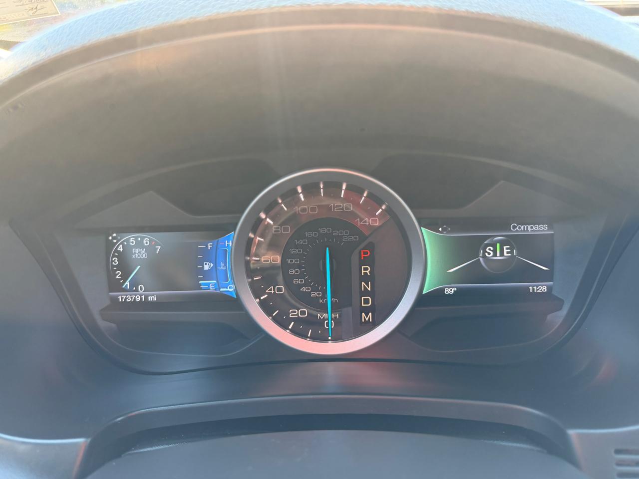 Ford Explorer photo 18