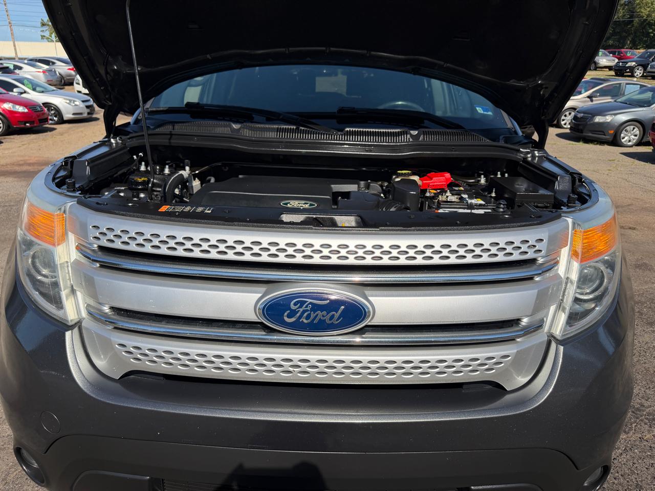 Ford Explorer photo 24