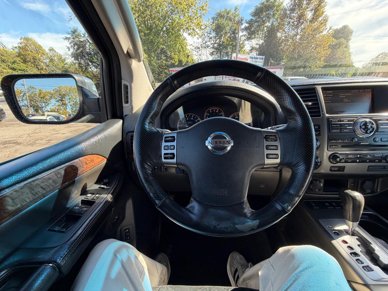 Nissan Armada Platinum 4WD 2012