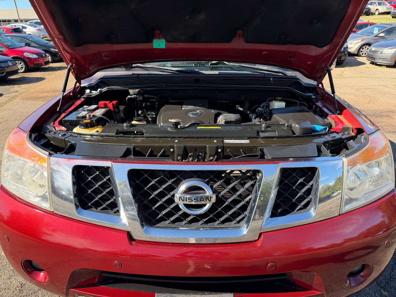 Nissan Armada Platinum 4WD 2012