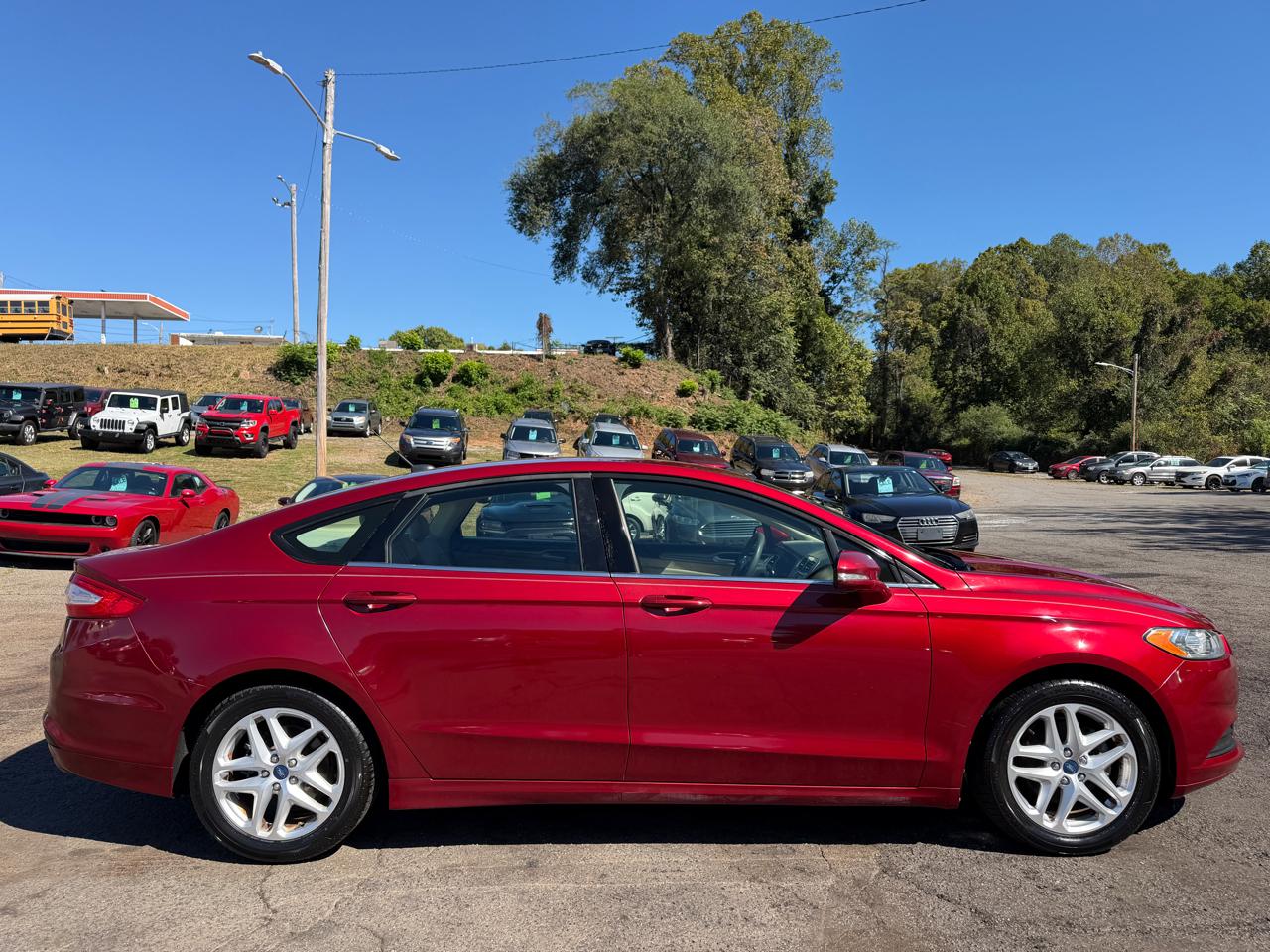Ford Fusion SE 2013