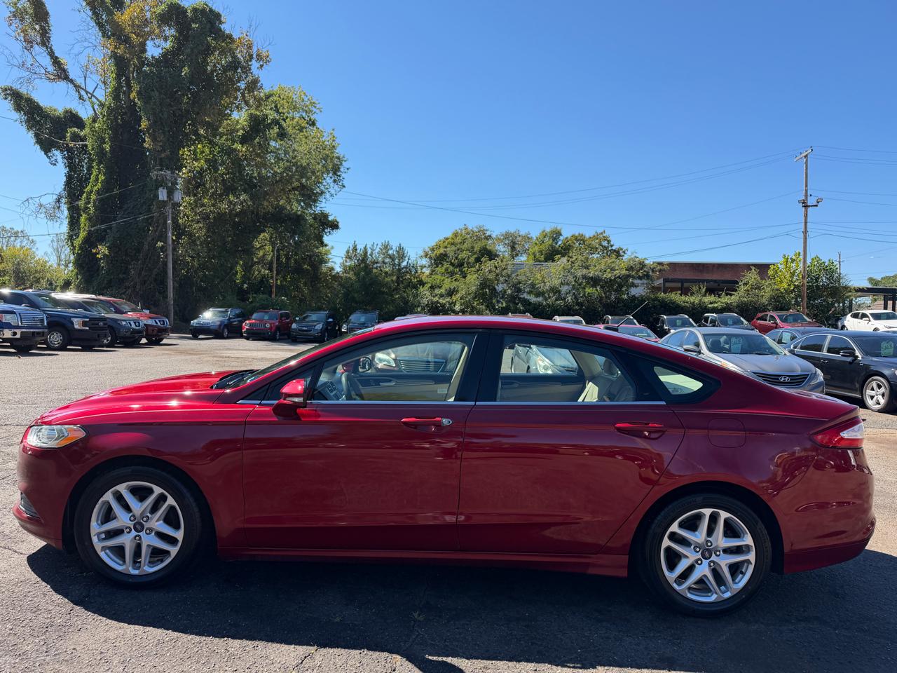 Ford Fusion SE 2013