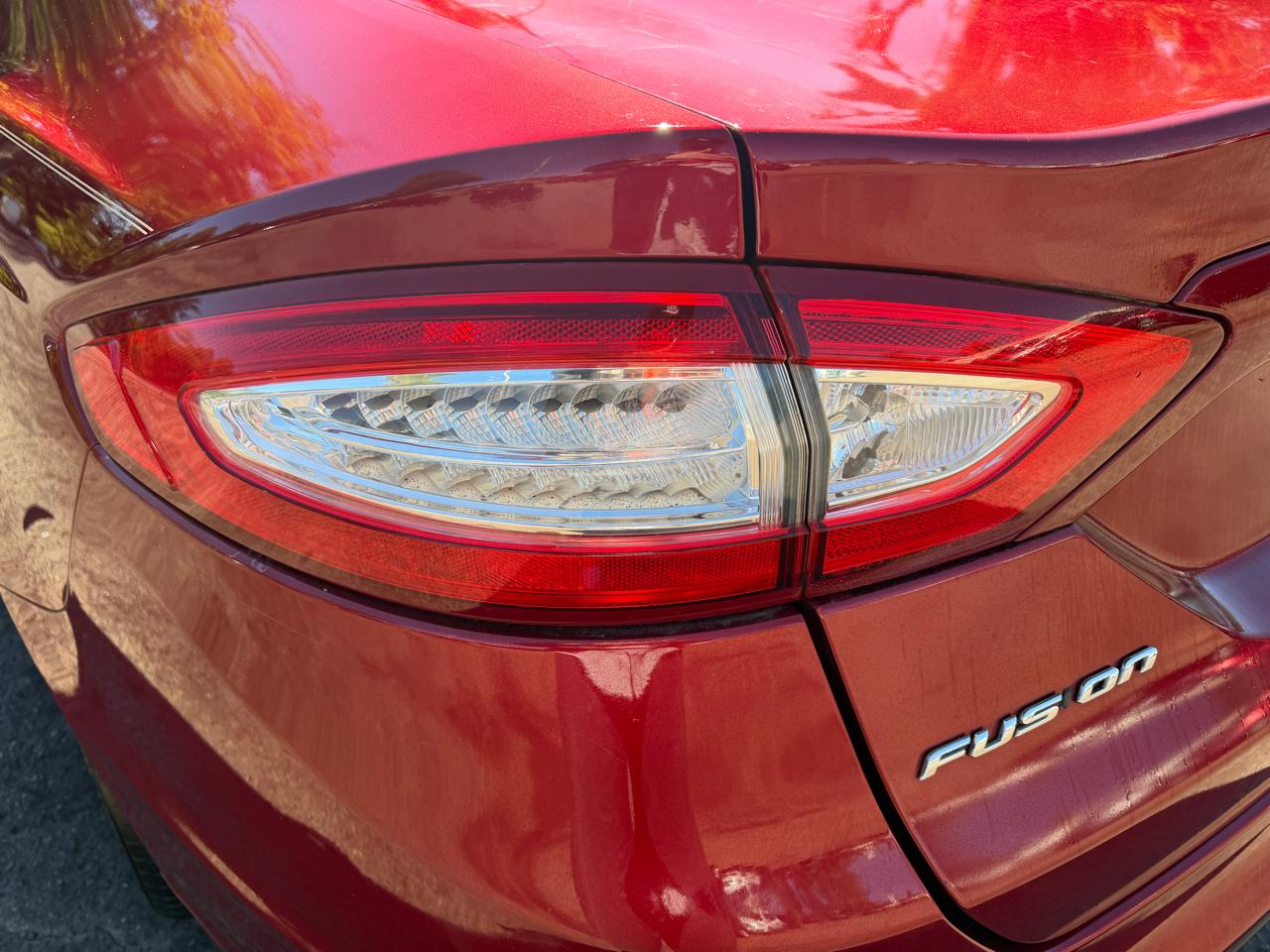 Ford Fusion SE 2013