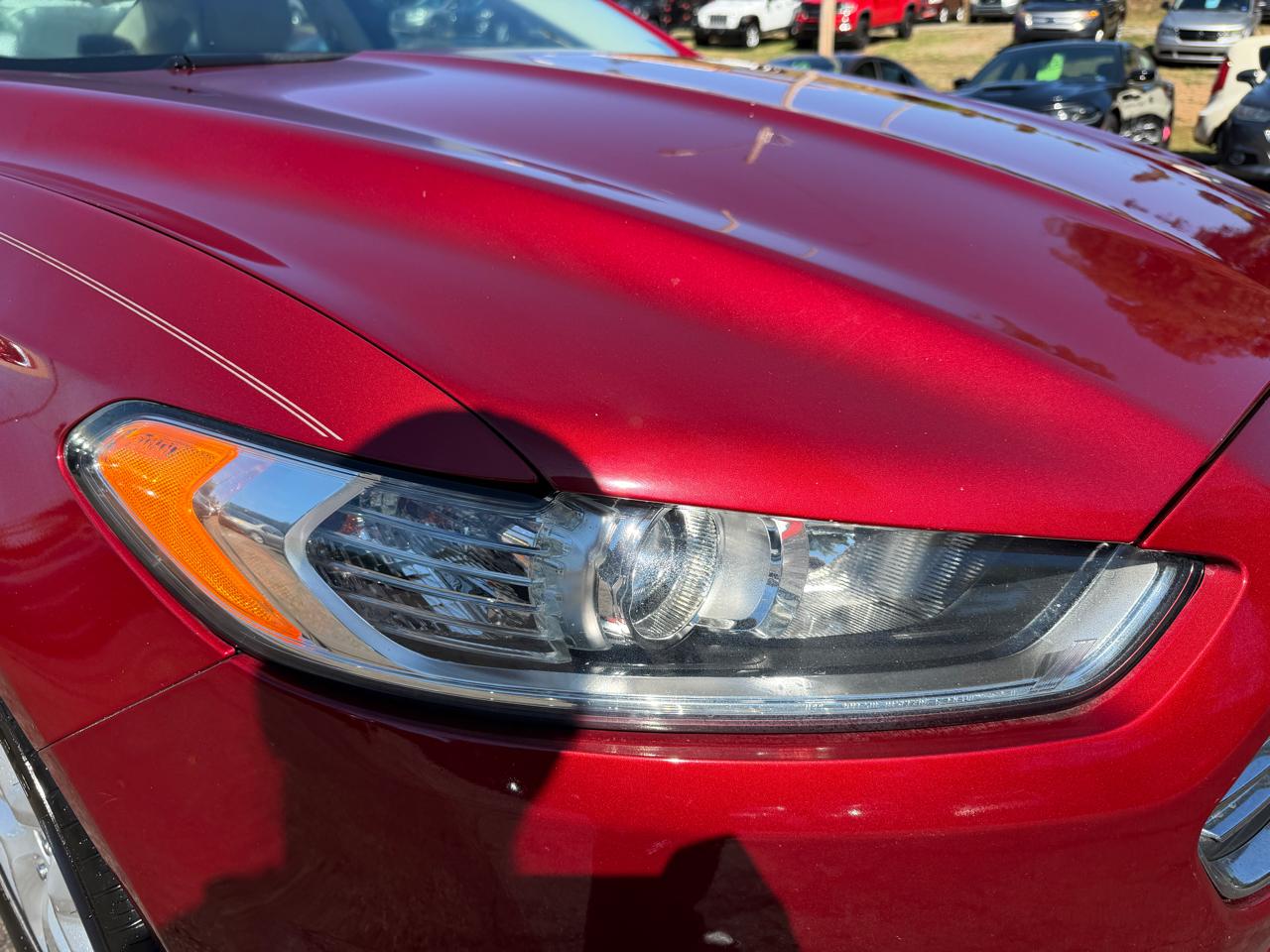 Ford Fusion SE 2013