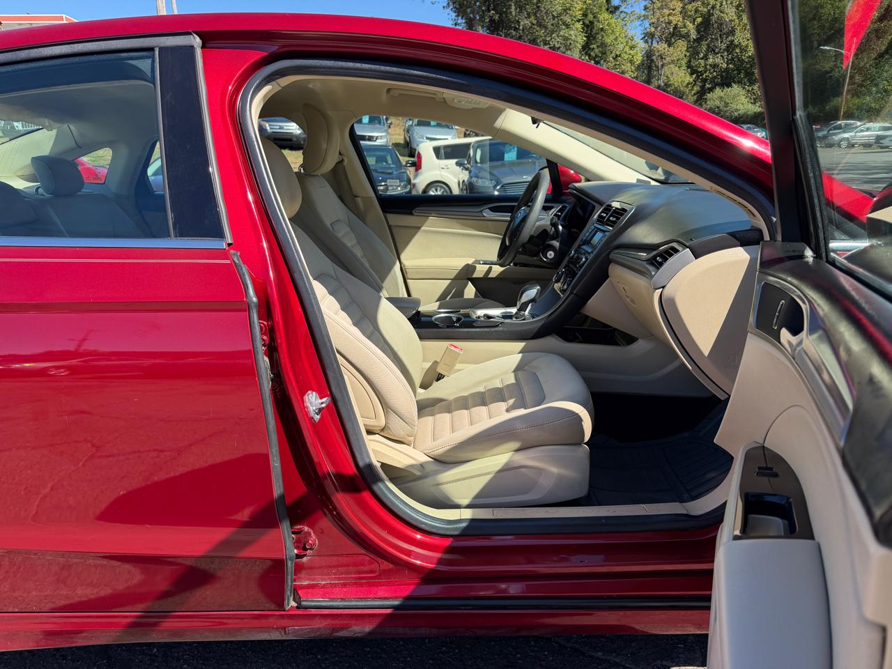 Ford Fusion SE 2013