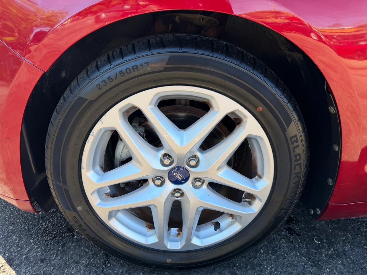 Ford Fusion SE 2013