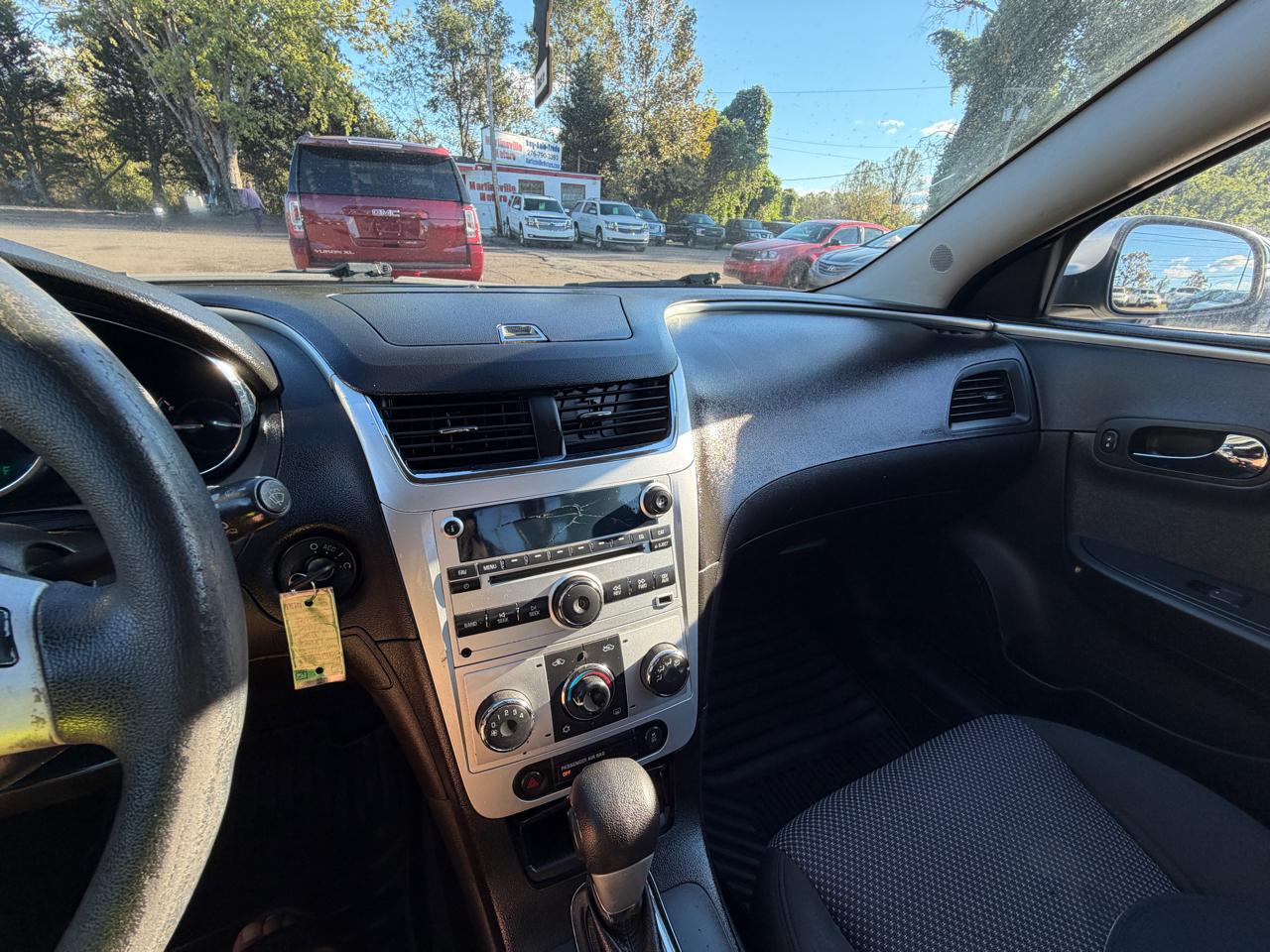 Chevrolet Malibu 1LT 2012