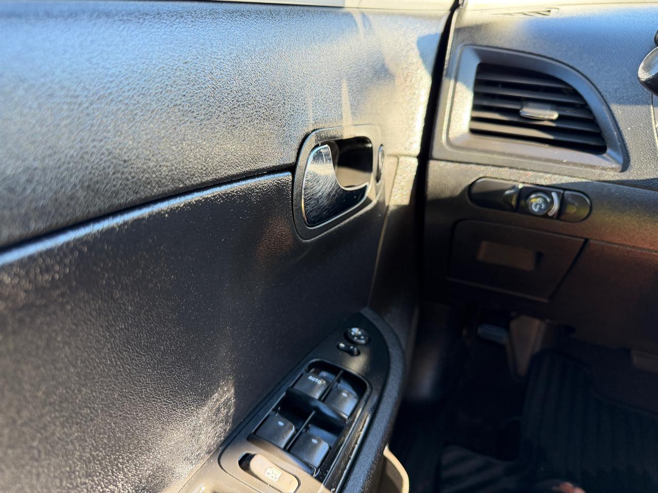 Chevrolet Malibu 1LT 2012