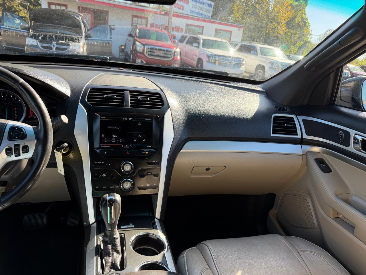 Ford Explorer XLT 4WD 2013