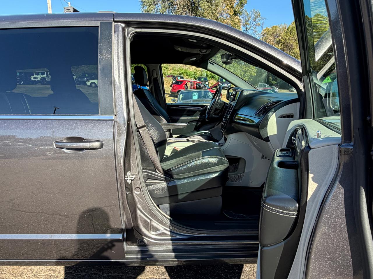 Dodge Grand Caravan SXT 2020