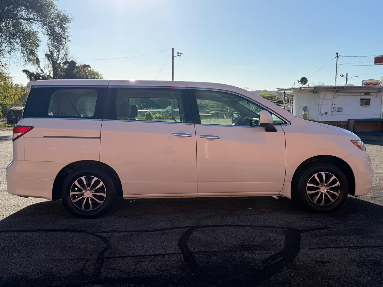 Nissan Quest S 2015